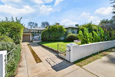 House For Sale - VIC - Mildura - 3500 - Retro Soul, Modern Style & Poolside Fun  (Image 2)