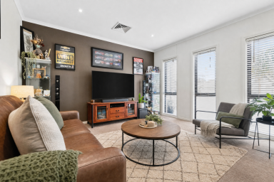 House For Sale - VIC - Mildura - 3500 - Space, Style & A Strong Investment  (Image 2)