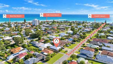 House For Sale - WA - Halls Head - 6210 - Freshly Updated Coastal Home in the Heart of Old Halls Head (Image 2)