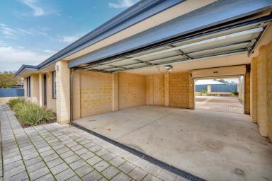 House For Sale - WA - Halls Head - 6210 - Freshly Updated Coastal Home in the Heart of Old Halls Head  (Image 2)