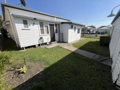 Duplex/Semi-detached For Lease - NSW - South Grafton - 2460 - SPACIOUS RENOVATED 1 BEDROOM DUPLEX  (Image 2)