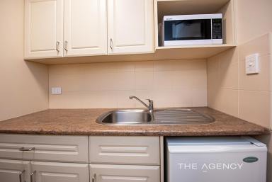 Unit For Sale - WA - Broadwater - 6280 - A Beachside Investment Worth Discovering! (Image 2)