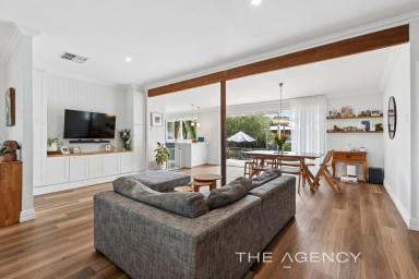 House For Sale - WA - Mount Helena - 6082 - A Beautifully Renovated Hills Home on 2,023sqm  (Image 2)