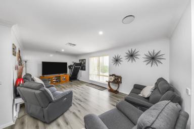 House For Sale - NSW - Tumut - 2720 - Modern comfort meets practical living!  (Image 2)