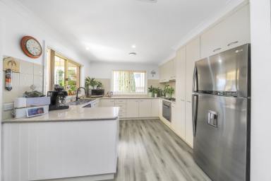 House For Sale - NSW - Tumut - 2720 - Modern comfort meets practical living!  (Image 2)