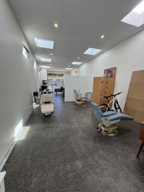 Office(s) For Lease - VIC - Northcote - 3070 - Office/Studio/Showroom with Abundant natural light (Image 2)