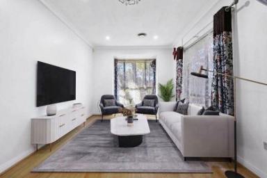 Villa For Lease - NSW - Toongabbie - 2146 - Spacious 3-Bedroom Villa with Beautiful Deck & Yard Facing Playground & Walk to Station! (Image 2)