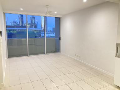Apartment For Lease - QLD - South Brisbane - 4101 - Super convenient location!!  (Image 2)