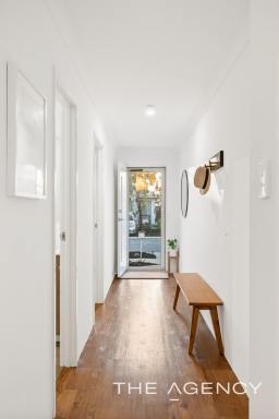House For Sale - WA - Treeby - 6164 - Delightful, Charming & Effortlessly Modern! (Image 2)