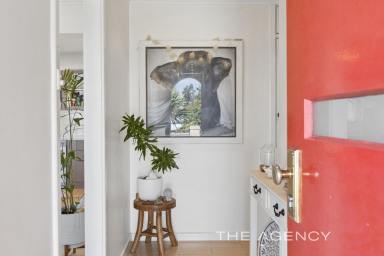 House For Sale - WA - Hillarys - 6025 - Easy, Breezy and Full of Promise! (Image 2)