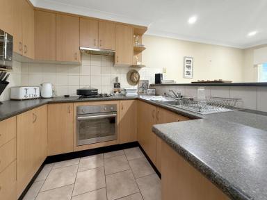 House For Sale - NSW - Young - 2594 - Impeccably maintained and spacious  (Image 2)