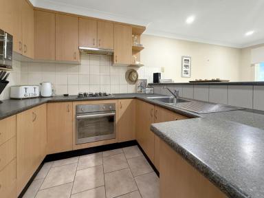 House For Sale - NSW - Young - 2594 - Impeccably maintained and spacious  (Image 2)