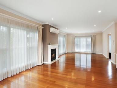Villa For Lease - NSW - Moss Vale - 2577 - Light Filled Home Close to Town  (Image 2)