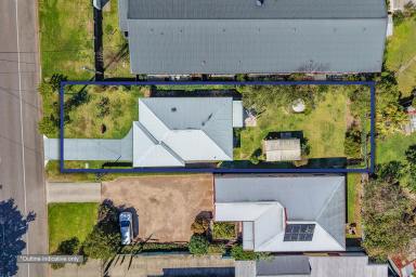 House For Sale - NSW - Raymond Terrace - 2324 - CONVENIENCE, COMFORT & LOCATION  (Image 2)