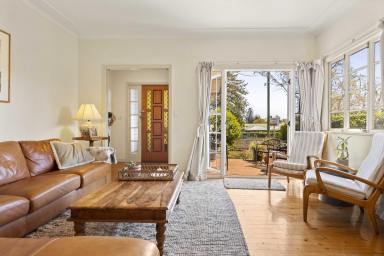 House For Sale - QLD - Mount Lofty - 4350 - Character, Comfort & Future Potential in Mount Lofty  (Image 2)
