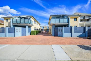 House For Sale - WA - Midland - 6056 - Spacious apartment  (Image 2)