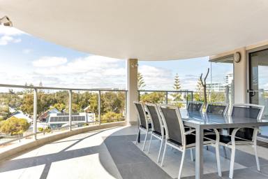 Apartment For Sale - WA - Mandurah - 6210 - Some apartments give you one view. This penthouse gives you four.  (Image 2)