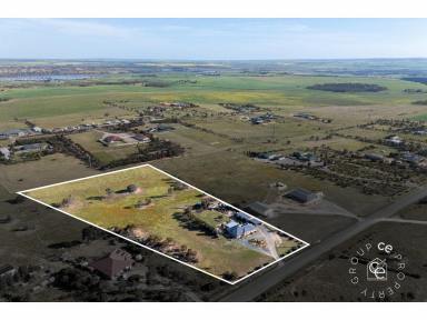 Acreage/Semi-rural For Sale - SA - Mannum - 5238 - Affordable lifestyle property on the town fringe  (Image 2)