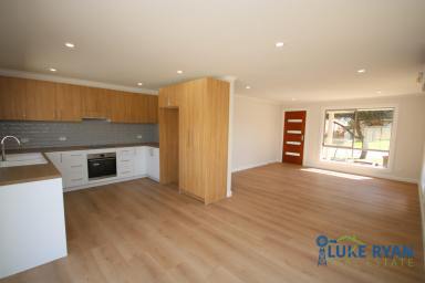 Unit For Sale - VIC - Rochester - 3561 - FULLY RENOVATED & LOW-MAINTENANCE LIVING  (Image 2)