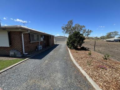 House For Sale - QLD - Gracemere - 4702 - Country Views & Convenient Gracemere Living  (Image 2)