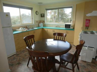 House For Lease - VIC - Nicholson - 3882 - CHARMING FULLY FURNISHED 2 - BEDROOM COTTAGE IN PEACEFUL RURAL SETTING  (Image 2)