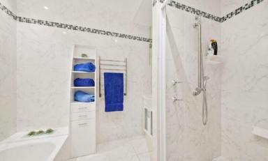 House For Sale - QLD - Frenchville - 4701 - Spacious Family Home with Pool & Entertaining Areas (Image 2)