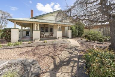 House For Sale - VIC - Kerang - 3579 - A Stunning Period Home with Modern Comforts & Exceptional Entertaining  (Image 2)
