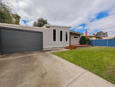House For Sale - VIC - Swan Hill - 3585 - Comfortable Living in a Convenient Location  (Image 2)