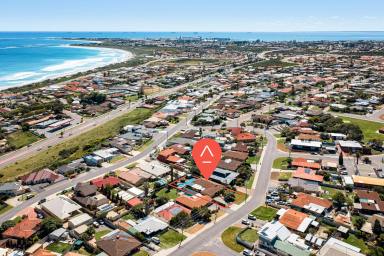 House For Sale - WA - Mount Tarcoola - 6530 - NOW SELLING - FAMILY HOME IN MOUNT TARCOOLA WITH POOL - OPEN SAT 10:30AM  (Image 2)