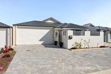 House For Sale - WA - Clarkson - 6030 - In A Word: MORE  (Image 2)