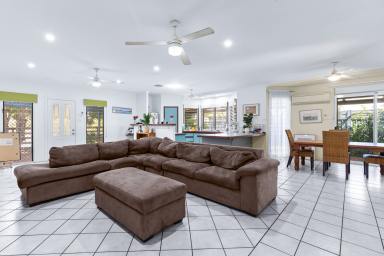 House For Sale - WA - Cable Beach - 6726 - Spacious Home on Huge Cable Beach Block (Image 2)