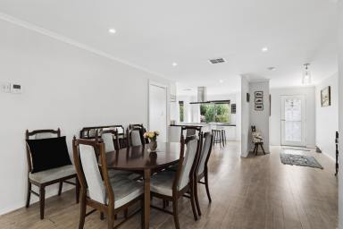 House For Sale - SA - Balhannah - 5242 - Made for easy living (Image 2)