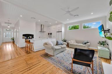 House For Lease - NSW - Tamworth - 2340 - Renovated Home in Popular North Tamworth  (Image 2)