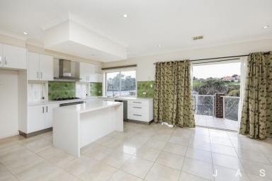 House For Sale - VIC - Sunshine North - 3020 - Architect-Designed Home in River Valley Estate  (Image 2)