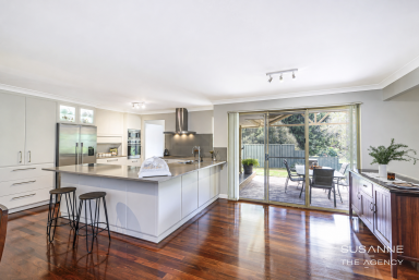 House For Sale - WA - Lesmurdie - 6076 - Timeless Elegance in a Prime Lesmurdie Location  (Image 2)