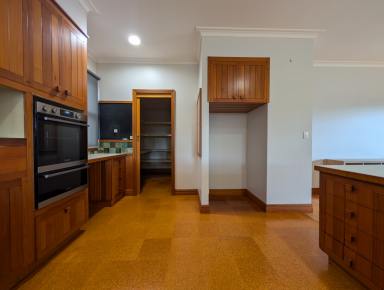 House For Lease - VIC - Swan Hill - 3585 - Spacious Four-Bedroom Home in a Prime Location (Image 2)