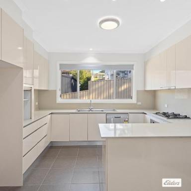 House For Lease - NSW - Mount Keira - 2500 - Birds Eye Views! (Image 2)