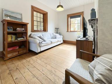 House For Sale - NSW - Young - 2594 - Original Cobb & Co Residence circa 1880  (Image 2)