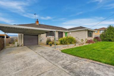 House For Lease - TAS - Brighton - 7030 - Comfortable living in a convenient Brighton Location (Image 2)
