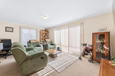Unit For Sale - VIC - Mildura - 3500 - PERFECT INVESTMENT OR FIRST HOME AWAITS  (Image 2)