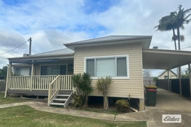 House For Lease - NSW - Glenthorne - 2430 - RIVERFRONT LIVING WITH STUNNING VIEWS (Image 2)