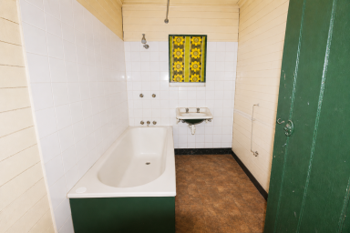 House For Sale - NSW - Glen Innes - 2370 - Renovator’s Opportunity – Bring This Character Home Back to Life (Image 2)