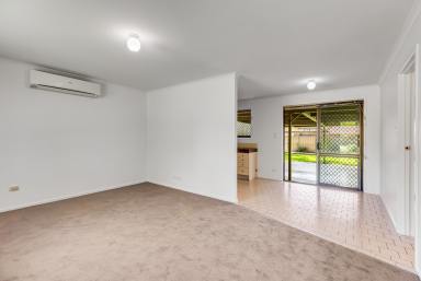 House For Lease - QLD - Darling Heights - 4350 - Charming 3 bedroom home in Desirable Darling Heights (Image 2)