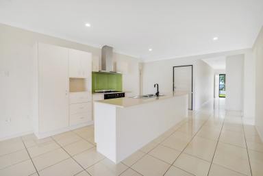House For Lease - QLD - Trinity Park - 4879 - Prime Waterfront Living! (Image 2)