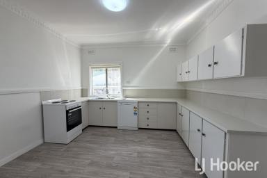 House For Sale - NSW - Inverell - 2360 - Charming Newly Renovated Home (Image 2)