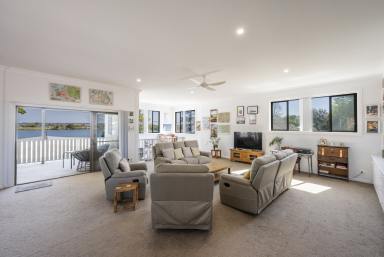 Unit For Sale - NSW - Grafton - 2460 - RIVERFRONT LIVING, CITY CONVENIENCE - WITHOUT THE UPKEEP (Image 2)
