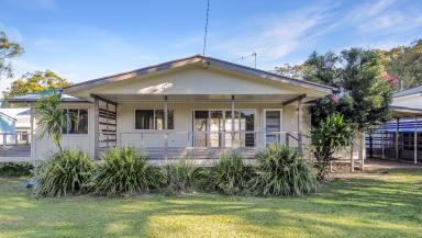 House For Sale - QLD - Macleay Island - 4184 - Smart Layout, Easy Island Living  (Image 2)