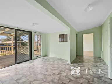 House For Sale - VIC - North Bendigo - 3550 - Surprisingly Spacious Living in a Convenient North Bendigo Location (Image 2)