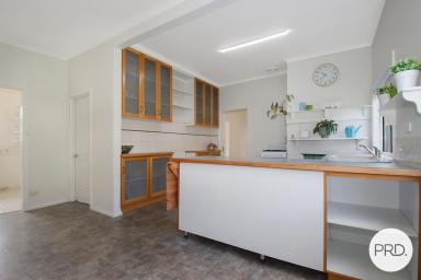 House Leased - NSW - Albury - 2640 - CENTRAL CHARACTER AND CHARM!  (Image 2)