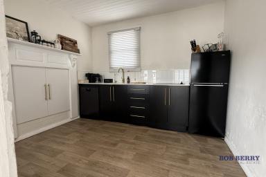 House For Lease - NSW - Dubbo - 2830 - FULLY FURNISHED HOME WITH POOL (Image 2)